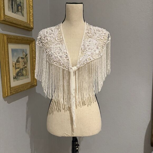 Vintage Beaded Fringe Shawl White Lace Floral Capelet Bridal Wrap Sparkly Party - Picture 13 of 13